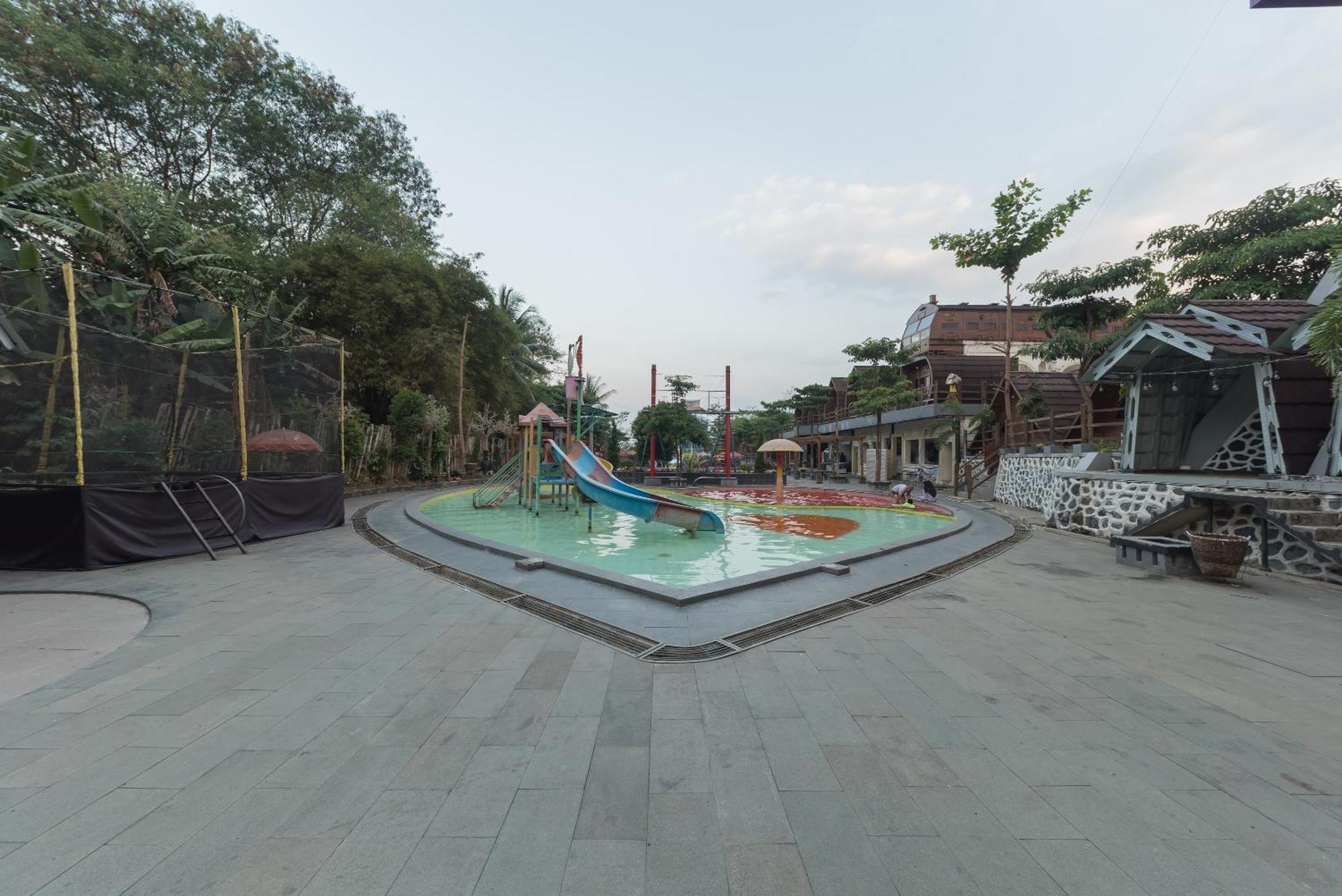 Urbanview Hotel Cianjur City Park By Reddoorz Luaran gambar