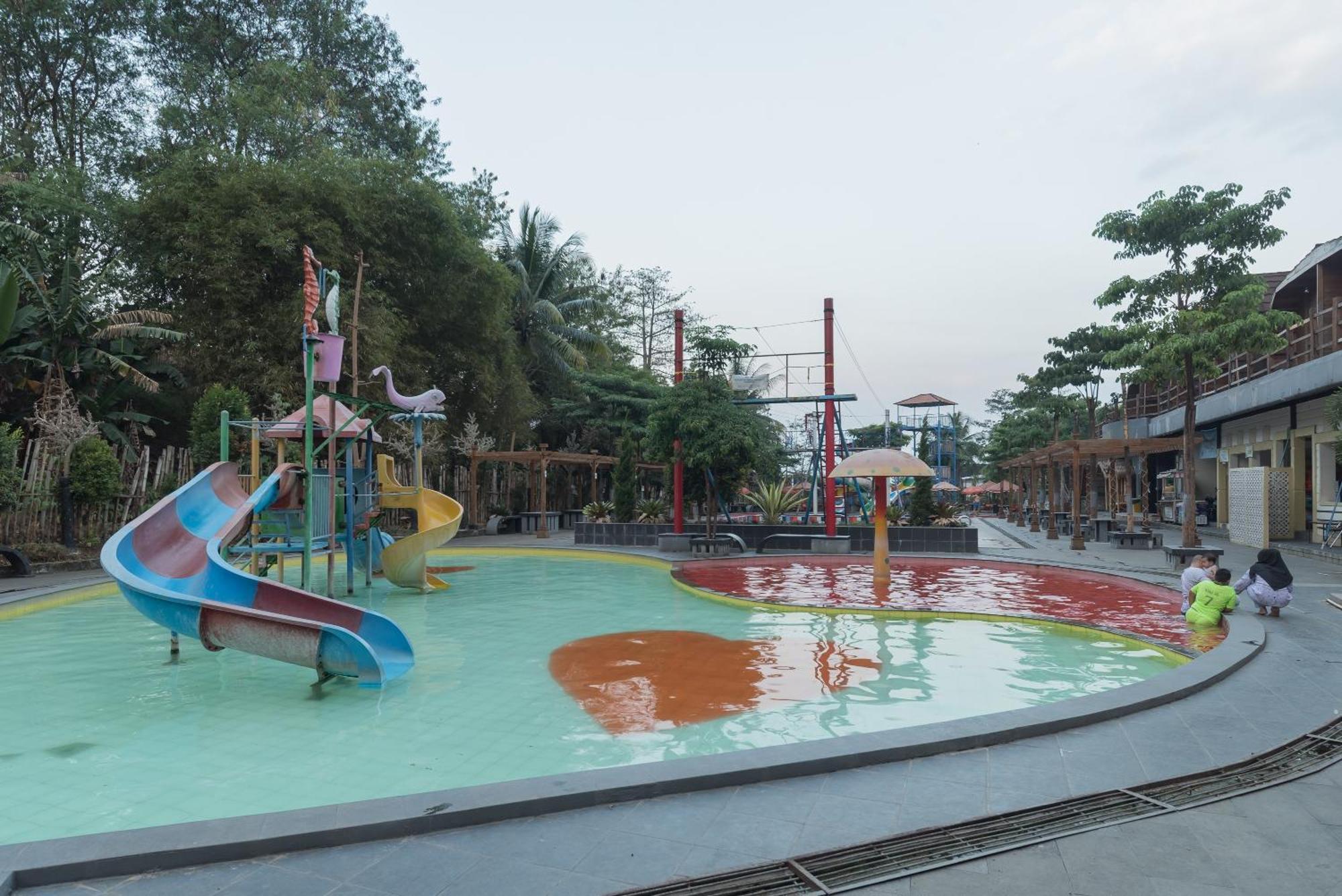 Urbanview Hotel Cianjur City Park By Reddoorz Luaran gambar